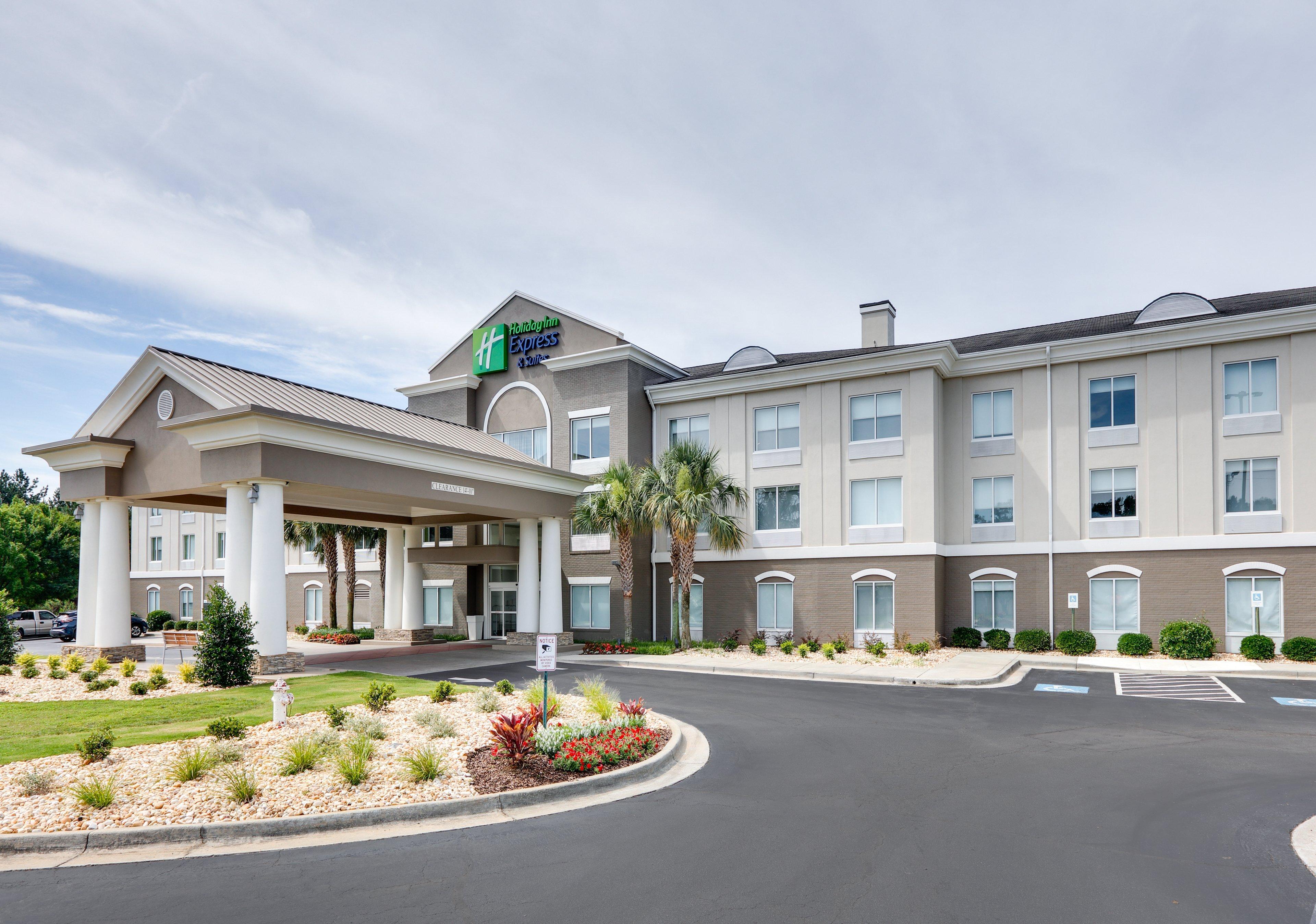 Holiday Inn Express Hotel & Suites Dublin By Ihg Екстериор снимка