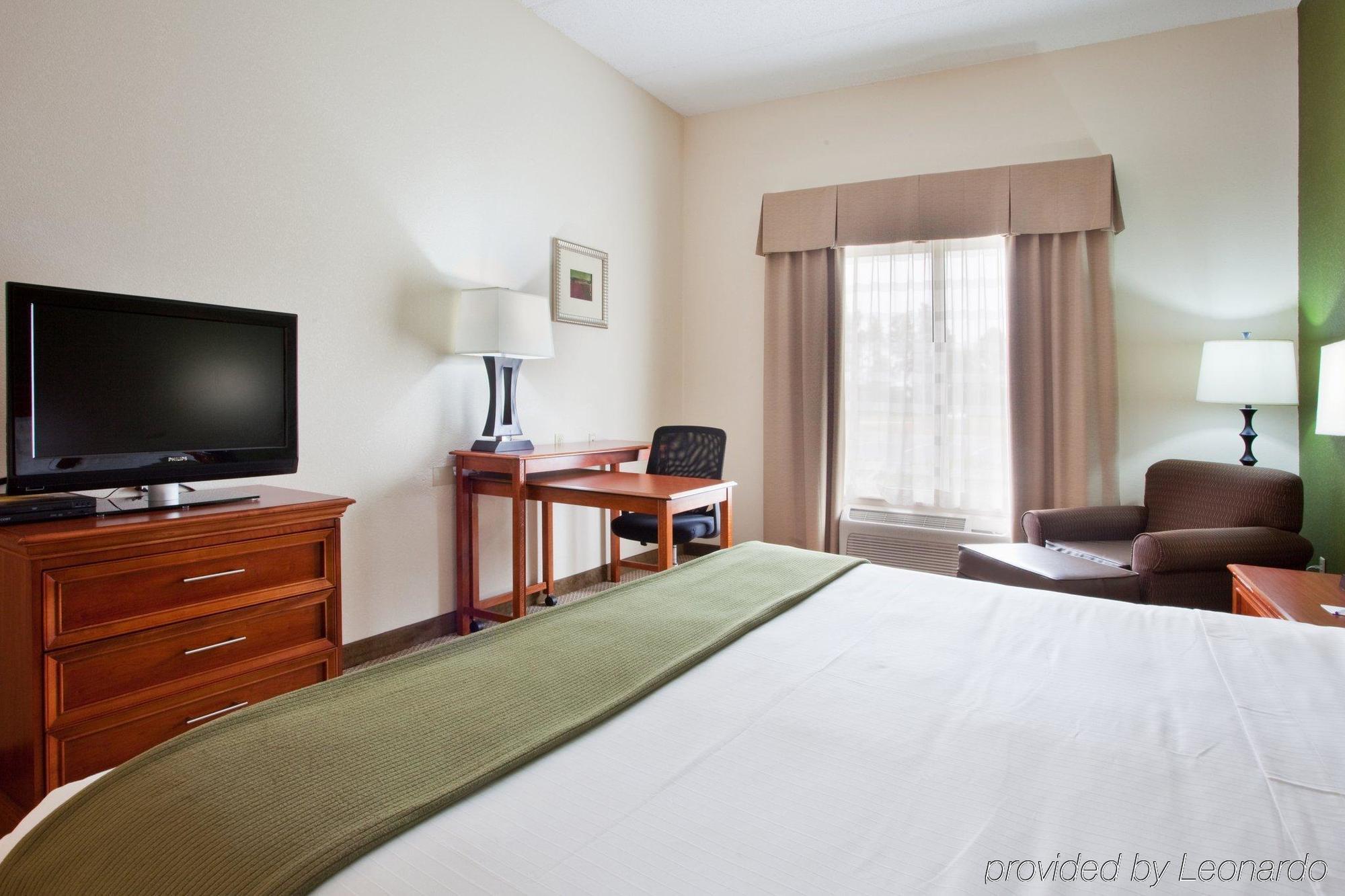 Holiday Inn Express Hotel & Suites Dublin By Ihg Стая снимка