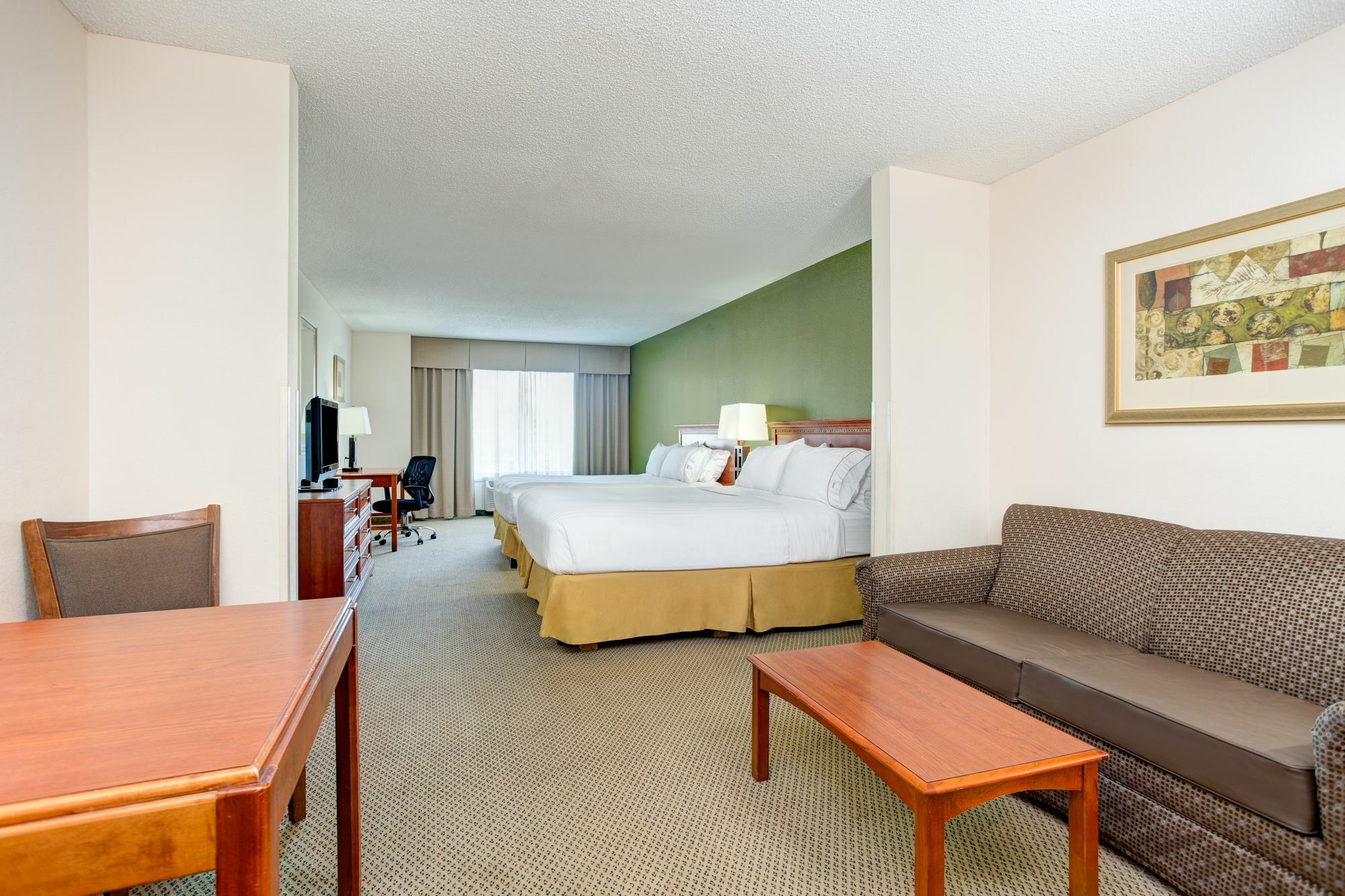 Holiday Inn Express Hotel & Suites Dublin By Ihg Екстериор снимка